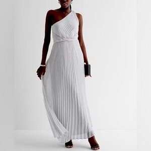 NWT Express One Shoulder Twist Front Pleated Maxi Dress size XS